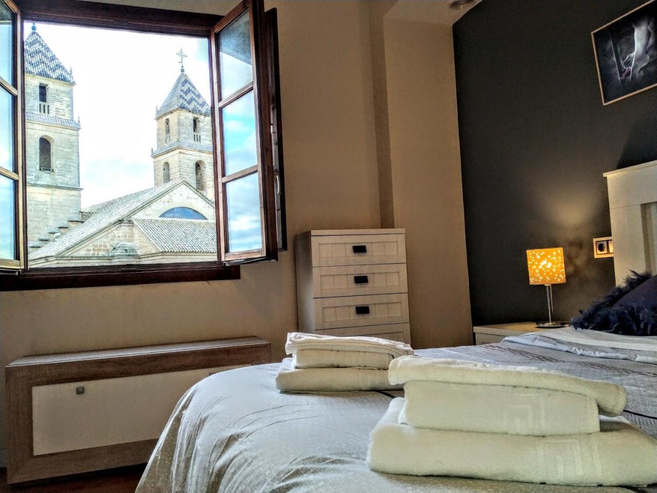 Apartamentos Sol Hospital Santiago อูเบดา ภายนอก รูปภาพ